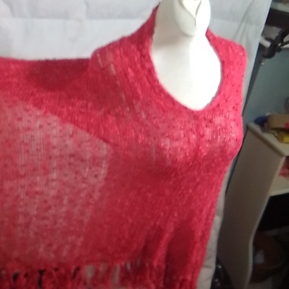 Beautiful cape - Picture 2 of 5